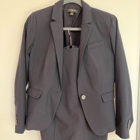 Ann Taylor 2-Piece Navy Suit **4P blazer and 6P skirt** - Picture 1 of 4